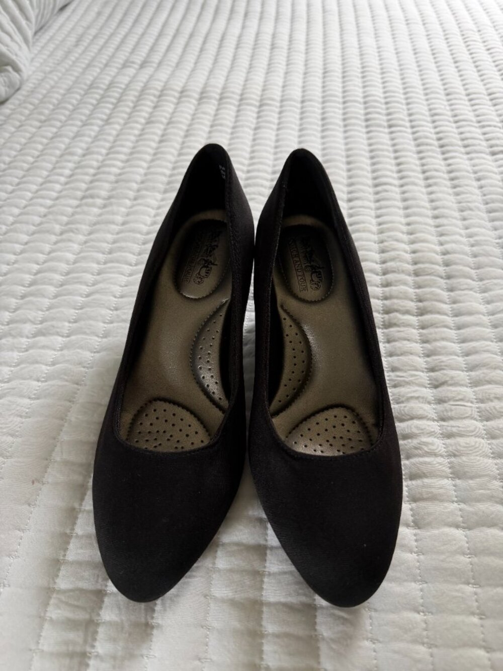 Coach and Four Women's Heels Black Size 6.5